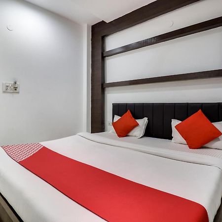 Oyo Flagship Just-9 Inn Near Sahara Ganj Mall ลัคเนา ภายนอก รูปภาพ