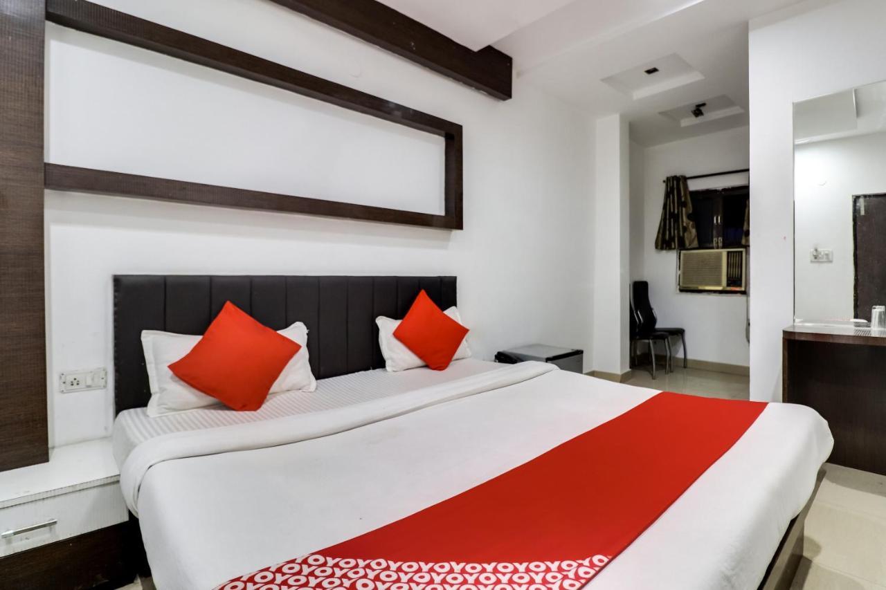 Oyo Flagship Just-9 Inn Near Sahara Ganj Mall ลัคเนา ภายนอก รูปภาพ